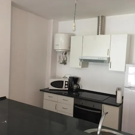 Estudio Centrico Daire Vigo
